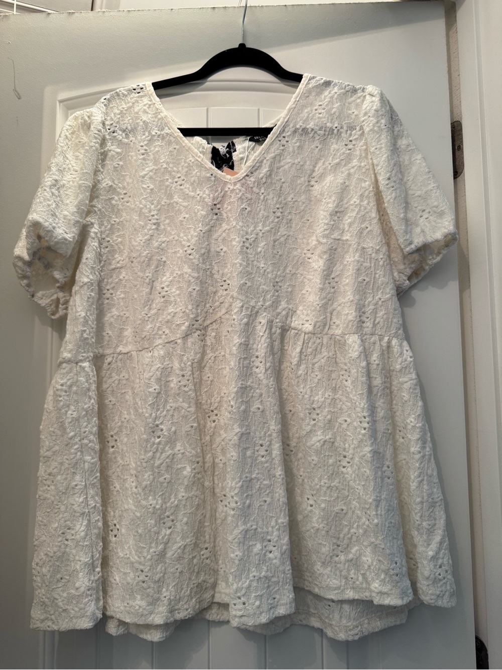 BloomChic Ivory Eyelet V‑Neck Babydoll Top
